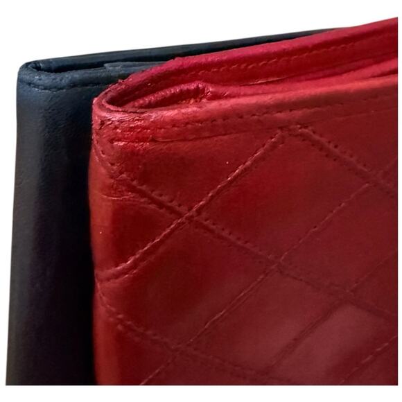 CHANEL Red and Black Vintage Wallet Bundle - Picture 13 of 16